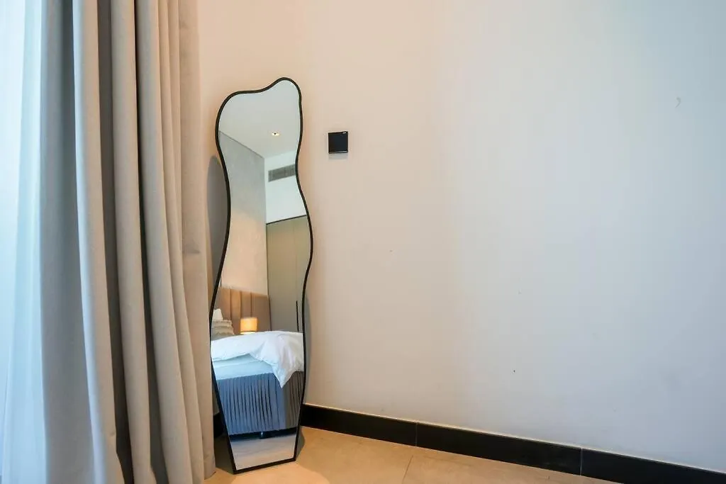 New 2Br In Business Bay With Canal Views Gym & Pool Dubai Apartment