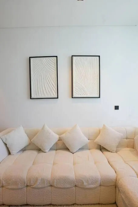 New 2Br In Business Bay With Canal Views Gym & Pool Dubai Apartment